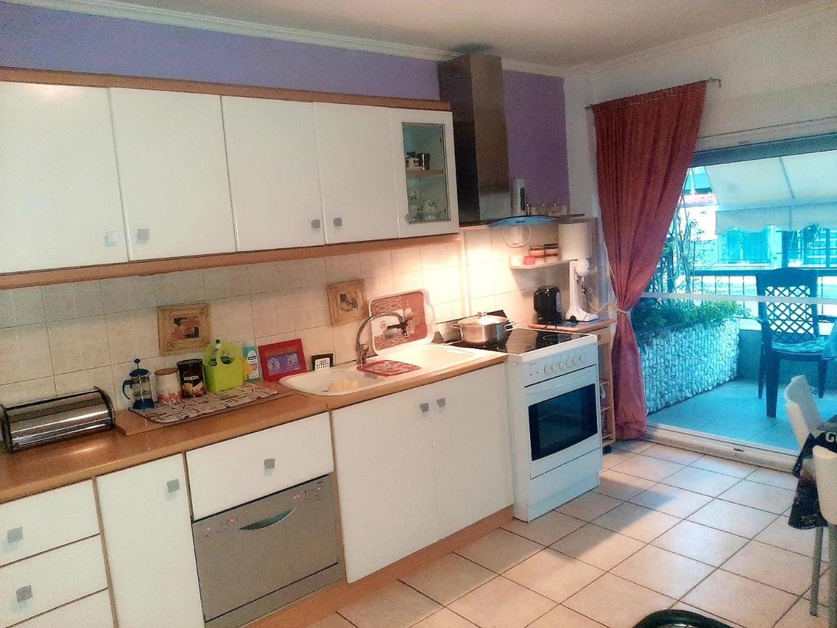 ολόκληρο Fully Equipped Dora Comfortable Holidays Apartment